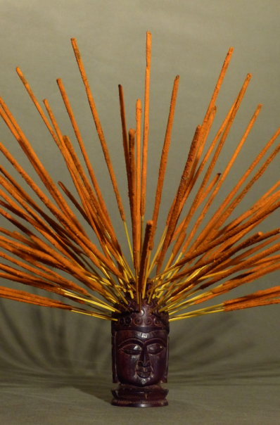 Natural incense POONAM - Saffron & Amber